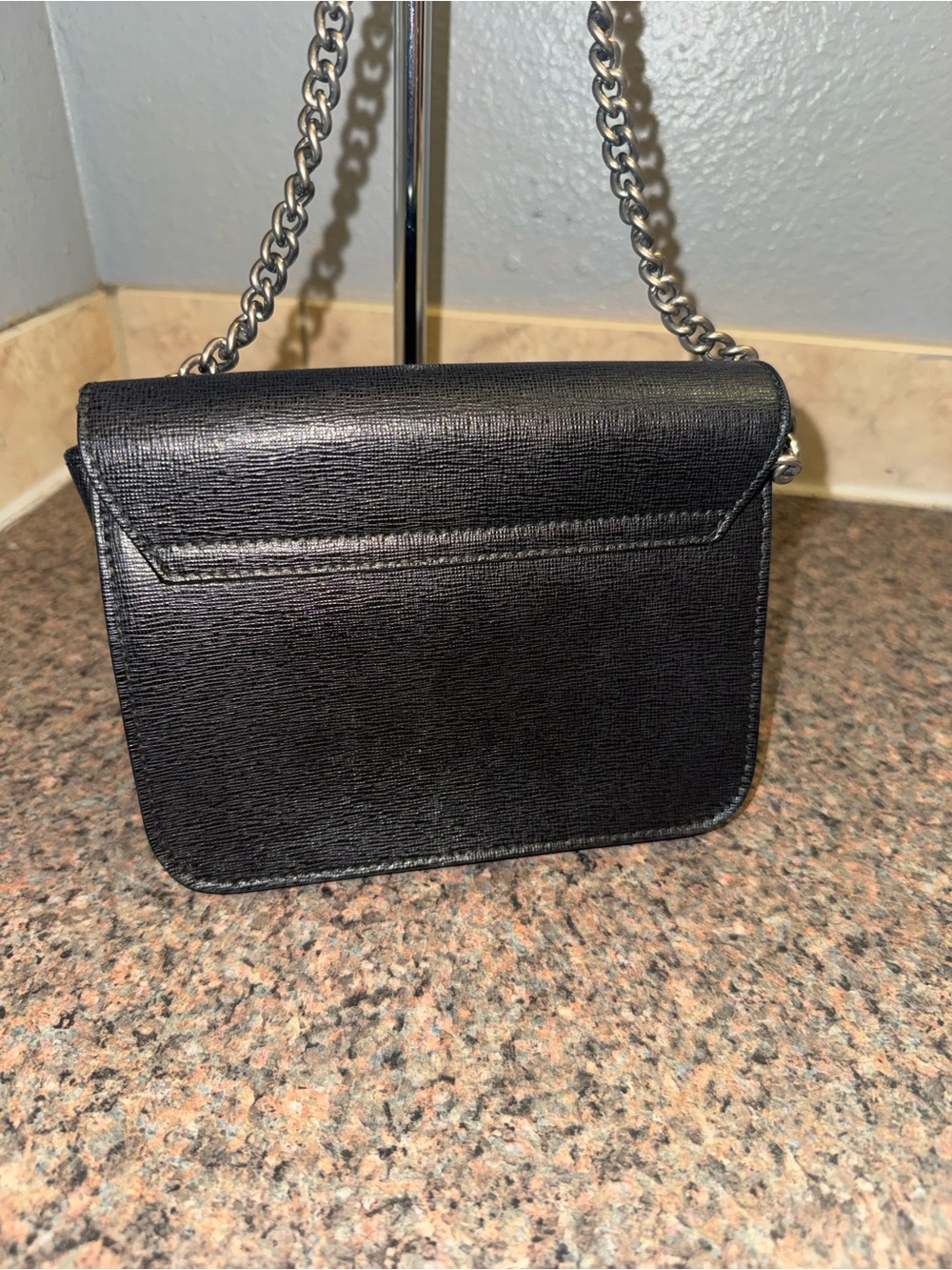 Furla metropolis Black Saffiano Crossbody EUC - Picture 2 of 8